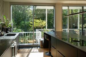 Luxuriöse 6-Zimmer-Maisonette mit Balkon, Terrasse. Garten, 2 Garagen&Sauna in Düsseldorf-Düsseltal – Die vollständige Adresse der Immobilie erhältst du vom Anbieter., 40239 Düsseltal, Düsseldorf – Vorschaubild 3