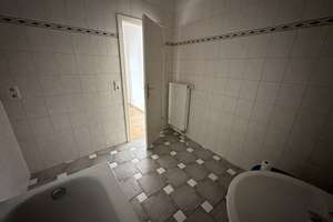 Toller Wohnkomfort im Hinterhaus, ab Oktober: 2 Zimmer im 1. OG mit Balkon, Gäste-WC & Carport! – Jakobstraße 13, 2826 Innenstadt, Görlitz – Vorschaubild 28