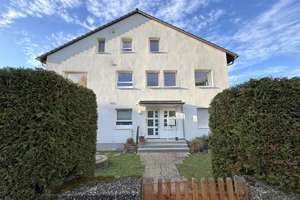 Wertbeständige Kapitalanlage – Mehrfamilienhaus mit Mieteinnahmen und freier Erdgeschosswohnung – Die vollständige Adresse der Immobilie erhältst du vom Anbieter., 75223 Niefern-Öschelbronn – Vorschaubild 2