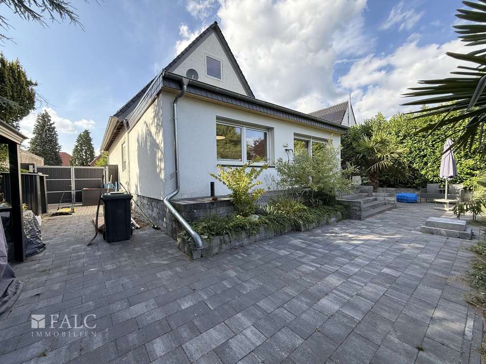 xqGfiicwP22YULraNwtUn1zs-big I