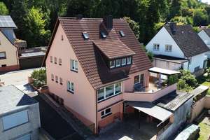 KL-Hohenecken: Freistehendes Zweifamilienhaus mit Doppelgarage, PKW-Stellplätzen und Garten – Die vollständige Adresse der Immobilie erhältst du vom Anbieter., 67661 Hohenecken, Kaiserslautern – Vorschaubild 2