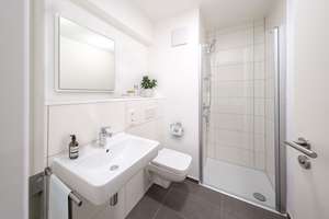 Erstbezug - Möbliertes 1 Zimmer-Apartment mit Einbauküche und Abstellraum - Typ J - Innenhof – Rosensteinstraße 33, 70191 Auf der Prag, Stuttgart – Vorschaubild 3