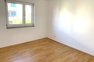 Attraktive 3-Zimmer-Wohnung in ruhiger Lage mit Wohnberechtigungsschein (Stufe II) – Lotte-Branz-Str. 19, 93055 Burgweinting-Harting, Regensburg – Vorschaubild 3