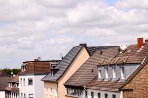 Rendite 4,88 %, Faktor 20,49 - MFH mit 10 WE & 4 Läden in Offenbach Innenstadt – Voll vermietet – Offenbach am Main – Vorschaubild 1