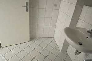 NEUE EBK mögl. *** 1. OG/ großes Wohnzi. + Balkon / Stellplatz ! – Palmstraße 8, 9130 Chemnitz – Vorschaubild 21