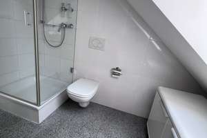 4 Zimmer Dachwohnung mit EBK und Westbalkon – Die vollständige Adresse der Immobilie erhältst du vom Anbieter., 80935 Lerchenau-Ost, München – Vorschaubild 12