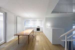 Außergewöhnliche Maisonette in Stuttgart-Süd, hochwertig saniert, separater Eingang + Stellplatz – Die vollständige Adresse der Immobilie erhältst du vom Anbieter., 70178 Karlshöhe, Stuttgart – Vorschaubild 2