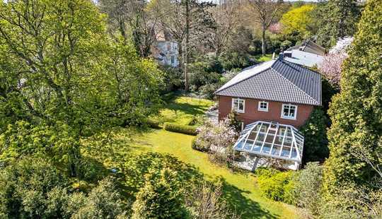 Bild von Hochkamp - Villa (Bj. 98) mit großem Garten