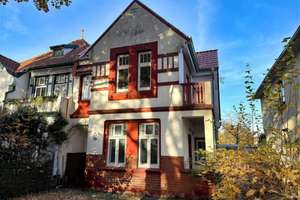 Modernisierte Altbau-Doppelhaushälfte mit Stellplätzen und Gartenoase in beliebter Lage von Pinneb – Die vollständige Adresse der Immobilie erhältst du vom Anbieter., 25421 Pinneberg – Vorschaubild 2