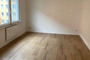 Sehr schöne und sanierte 3-Zimmer Wohnung mit Einbauküche *Ab SOFORT Verfügbar* – Vereinsstraße 11, 47799 Cracau, Krefeld – Vorschaubild 3