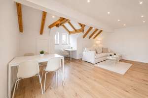 Erstbezug nach Sanierung* 2-RW* DG* neue EBK* moderne Möblierung* Balkon* Bad mit Wanne* TG-E-SP* – Hempelweg 10, 1324 Bühlau/Weißer Hirsch, Dresden – Vorschaubild 5