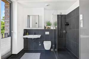 Einzigartige exklusive, barrierefreie 4-Zimmerwohnung direkt am Wasser mit Loggia und Tiefgarage – Die vollständige Adresse der Immobilie erhältst du vom Anbieter., 23558 Sankt Lorenz Süd, Lübeck – Vorschaubild 20