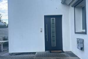 Doppelhaushälfte im schönen zentralen Raunheim – Die vollständige Adresse der Immobilie erhältst du vom Anbieter., 65479 Raunheim – Vorschaubild 2