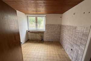 Selten am Markt!
Großzügiges bezugsfreies Zweifamilienwohnhaus mit drei Garagen!! – Ostalbkreis – Vorschaubild 6