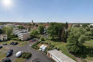 N-Bauernfeind ! Chice,helle,möblierte 3 ZW, 86 m²Einbauküche,2 Balkone mit Fernsicht,8.OG mit Aufzug – Die vollständige Adresse der Immobilie erhältst du vom Anbieter., 90471 Rangierbahnhof-Siedlung, Nürnberg – Vorschaubild 14