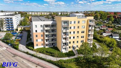 Mit Aufzug & Balkon: Komfortable 4-Zimmer-Wohnung in grüner Lage am Rande des Stadtteil-Görden