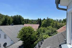 Wohnen in unverbaubarer Aussichtslage – 4 Zi.-DG-Wohnung mit Garage ! – Die vollständige Adresse der Immobilie erhältst du vom Anbieter., 72770 Ohmenhausen, Reutlingen – Vorschaubild 7