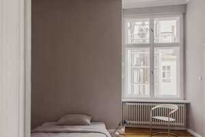 Großzügige Altbauwohnung mit Aufzug und Balkon nahe dem Lietzensee – Suarezstraße 12, 14057 Charlottenburg, Berlin – Vorschaubild 13