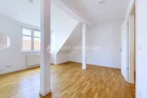 Stilvolle 3-Zimmer-Dachgeschosswohnung mit Terrasse in Top-Zustand, Johannisthal! – Trützschlerstr. 11, 12487 Johannisthal, Berlin – Vorschaubild 17