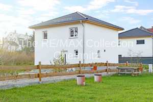 Einzugsfertige KfW-40 Stadtvilla in Niederwiesa – Mittelsachsen (Kreis) – Vorschaubild 1