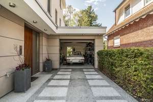 Exclusive villa featuring state-of-the-art technology and spacious rooms – Die vollständige Adresse der Immobilie erhältst du vom Anbieter., 14532 Kleinmachnow – Vorschaubild 33
