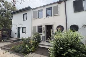 RMH/ETW in Kessenich: Mehr als ein Haus – ein Lebensgefühl zwischen Obstbäumen und Kaminfeuer – Die vollständige Adresse der Immobilie erhältst du vom Anbieter., 53129 Kessenich, Bonn – Vorschaubild 22