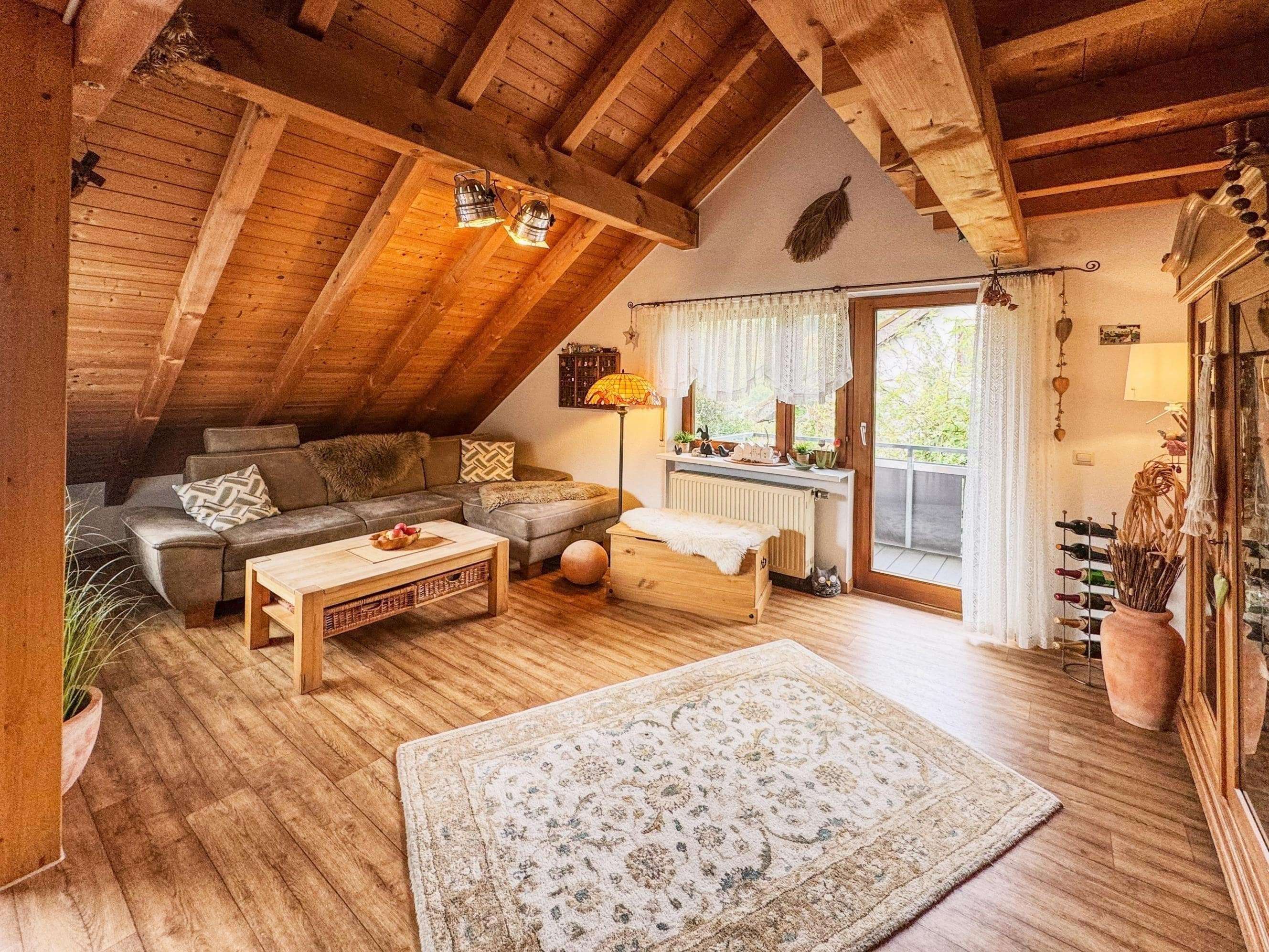 Immobilie in Aitern - Kapitalanlage: Charmante 4,5-Zimmer-Dachgeschosswohnung - Bild 5