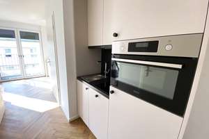 Einziehen ohne Aufwand - Voll möblierte 1-Zimmer Wohnung mit Einbauküche und Fussbodenheizung – Florian-Geyer-Straße 111, 12489 Adlershof, Berlin – Vorschaubild 3