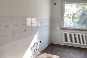 Willkommen Zuhause: gemütliche 3-Zimmer-Wohnung mit Balkon – Schlehenweg 16, 33609 Heepen, Bielefeld – Vorschaubild 2