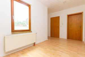 Vielseitiges Potenzial - Leerstehendes 3-Familienhaus in Tannroda – Weimarer Land (Kreis) – Vorschaubild 4