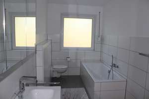 Zwei- Fam.-Haus mit zwei Wohnungen, komplett oder jede Wohnung Einzel zu vermieten. – Plückertzstr. 32a, 47804 Forstwald, Krefeld – Vorschaubild 16