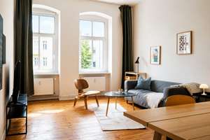 Design trifft Altbaucharme - Helle 2-Zimmer-Altbauwohnung | Samariterkiez | Provisionsfrei – Die vollständige Adresse der Immobilie erhältst du vom Anbieter., 10247 Friedrichshain, Berlin – Vorschaubild 1