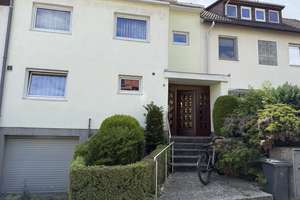 Gepflegtes Familienreihenhaus mit sonnigem Garten in begehrter Westendlage – Die vollständige Adresse der Immobilie erhältst du vom Anbieter., 14055 Westend, Berlin – Vorschaubild 1