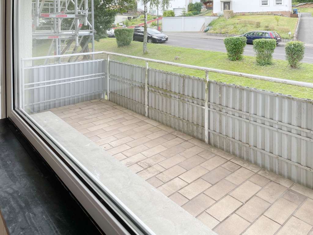 Immobilie in Aarbergen - Erstbezug nach Renovierung: Schöne 4,5-Zimmer-Wohnung mit Balkon in Aarbergen - Bild 2