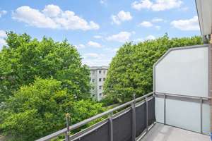 Grün, ruhig und sonnig: Gepflegte Endetage mit 2 TG-Stellplätzen nebeneinander – Wiebischenkamp 42C, 22523 Eidelstedt, Hamburg – Vorschaubild 6
