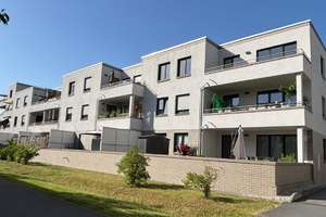 Ihr neues Zuhause in Striesen: 4 Zimmer, Gäste-Bad, 2 Balkone, Lift & TG
