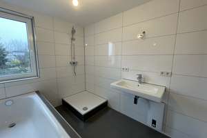 Ansprechende 3-Zimmer-Wohnung mit Balkon und EBK in Wiesbaden – Buchenweg 20, 65207 Naurod, Wiesbaden – Vorschaubild 11