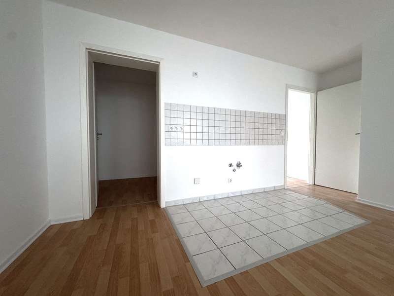 Zentrumsnahe 1-Raum-Wohnung mit Balkon - Photo 2