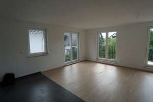 Gut geschnittene 2-Zimmer WHG mit großem Süd-West Balkon und Einbauküche in Untermenzing, München – Walter-Otto-Straße 17, 80997 Allach, München – Vorschaubild 3