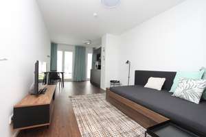Sonniges & Möbliertes 1-Zimmer-Apartment mit Terrasse und Garten – Leopoldstraße 204, 80804 Neufreimann, München – Vorschaubild 1