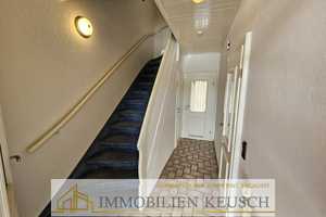 Gepflegtes RMH mit Balkon & Terrasse in begehrter und zentraler Lage Nähe Überseestadt – Bremen – Vorschaubild 2