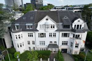 Möbliertes Apartment am Post Tower | ca. 32 m² | 980 € all-in | sofort bezugsfrei