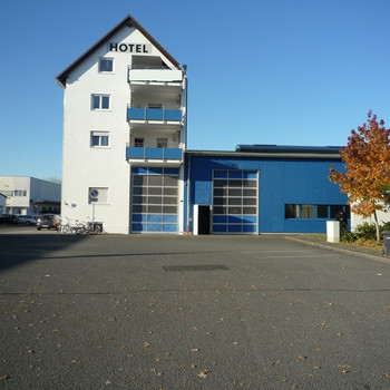 2.000 m² Hallenfläche zu vermieten*Rampe und ebenerdig*