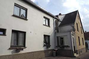 Vermietetes 1–2 Familienhaus mit Entwicklungspotenzial in Mainz-Ebersheim