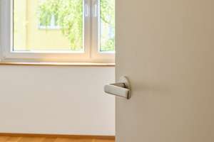 Stilvolle 2Raum-Wohnung mit gehobener Innenausstattung, 2 Balkone, in Köln Nippes nähe Schillplatz – Die vollständige Adresse der Immobilie erhältst du vom Anbieter., 50733 Nippes (Ortsteil), Köln – Vorschaubild 9