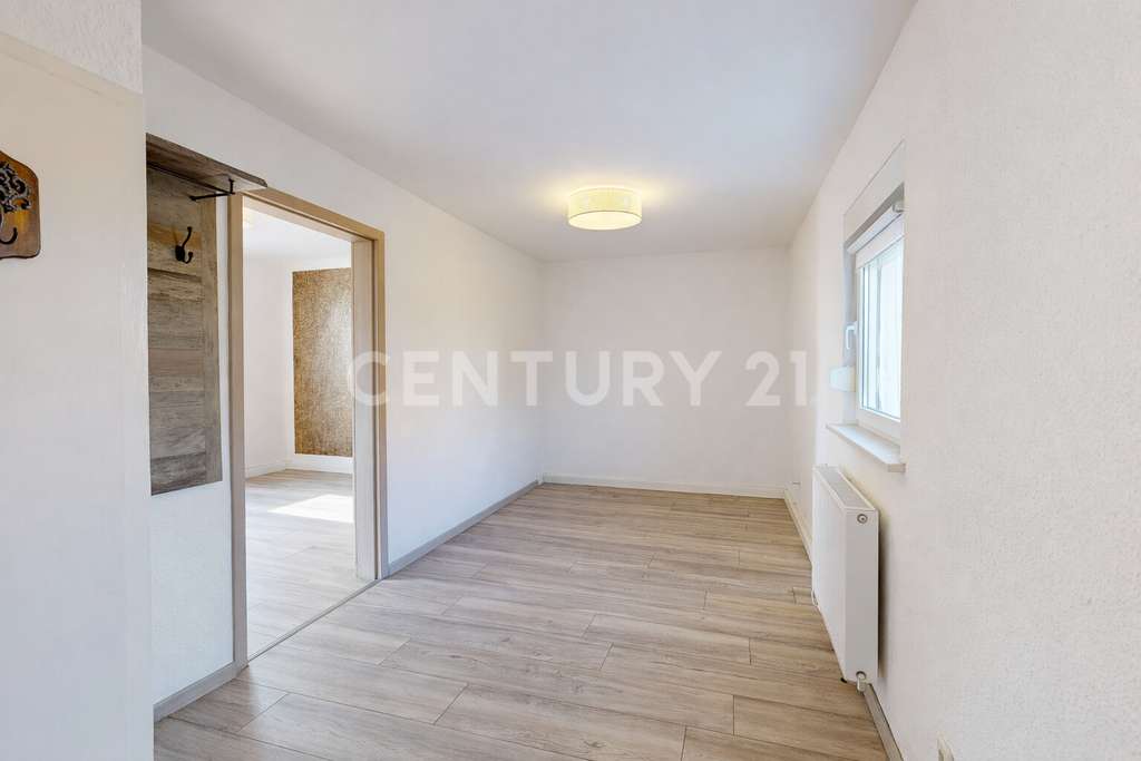 Immobilie in Bad Dürrenberg - Einfamilienhaus mit Einliegerwohnung in bester Wohnlage von Bad Dürrenberg - Bild 3