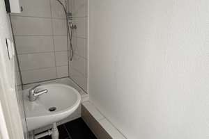 *2 Zimmer im stilvollen Altbau, 2. Etage* – Mülheimer Straße 382, 46045 Dümpten, Oberhausen – Vorschaubild 4