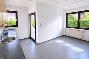 Freistehendes Einfamilienhaus mit großer Sonnenterrasse – Die vollständige Adresse der Immobilie erhältst du vom Anbieter., 65843 Sulzbach (Taunus) – Vorschaubild 6