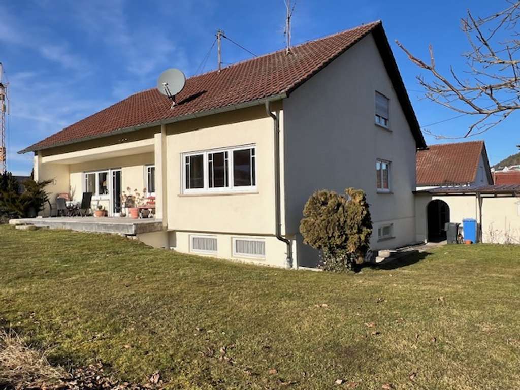 Immobilie in Burladingen - Charmantes EFH in unverbaubarer Lage mit viel Potenzial! - Bild 2