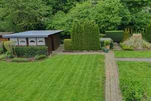 Freistehendes Einfamilienhaus mit Garage und geschlossenem Carport – Kassel (Kreis) – Vorschaubild 4